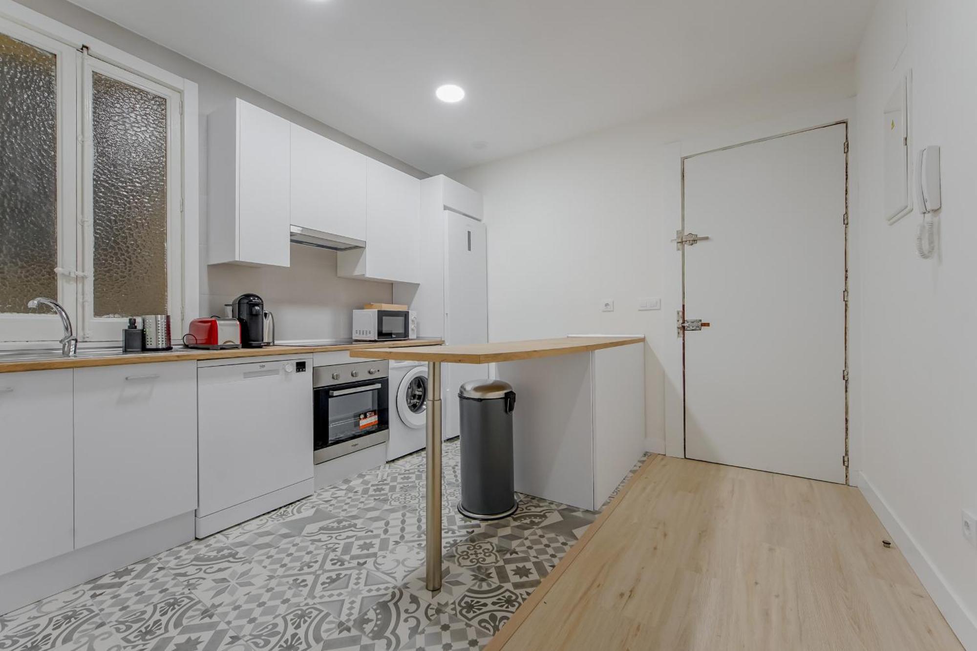 Modern Apt Para 6Pax En La Plaza De Tirso-Centro E1 Madrid Exterior foto